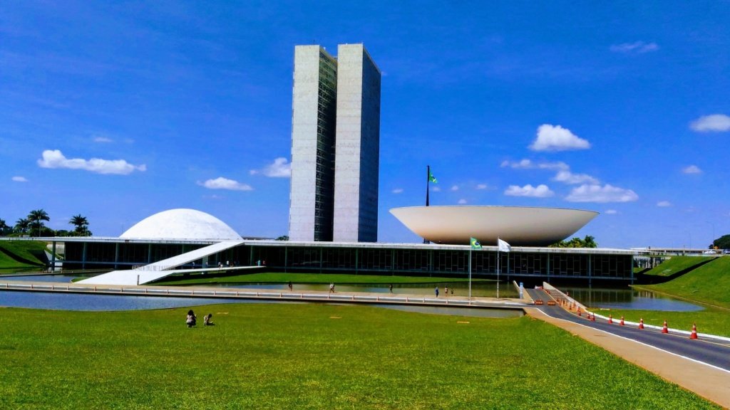 Brasília - Auxílio Estados e municípios