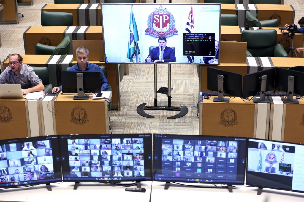 Salários dos deputados