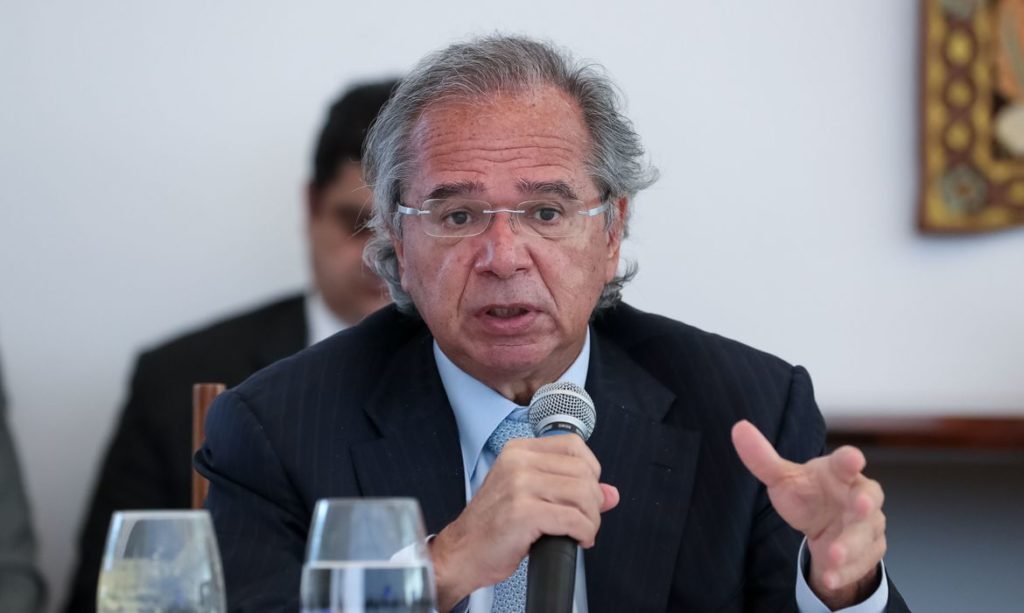 Paulo Guedes prorrogação auxílio