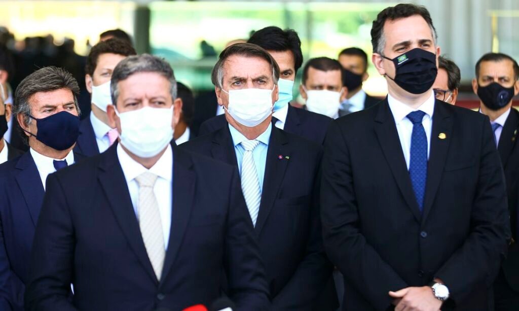 Comitê de enfrentamento