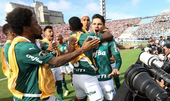 Palmeiras vence Flamengo