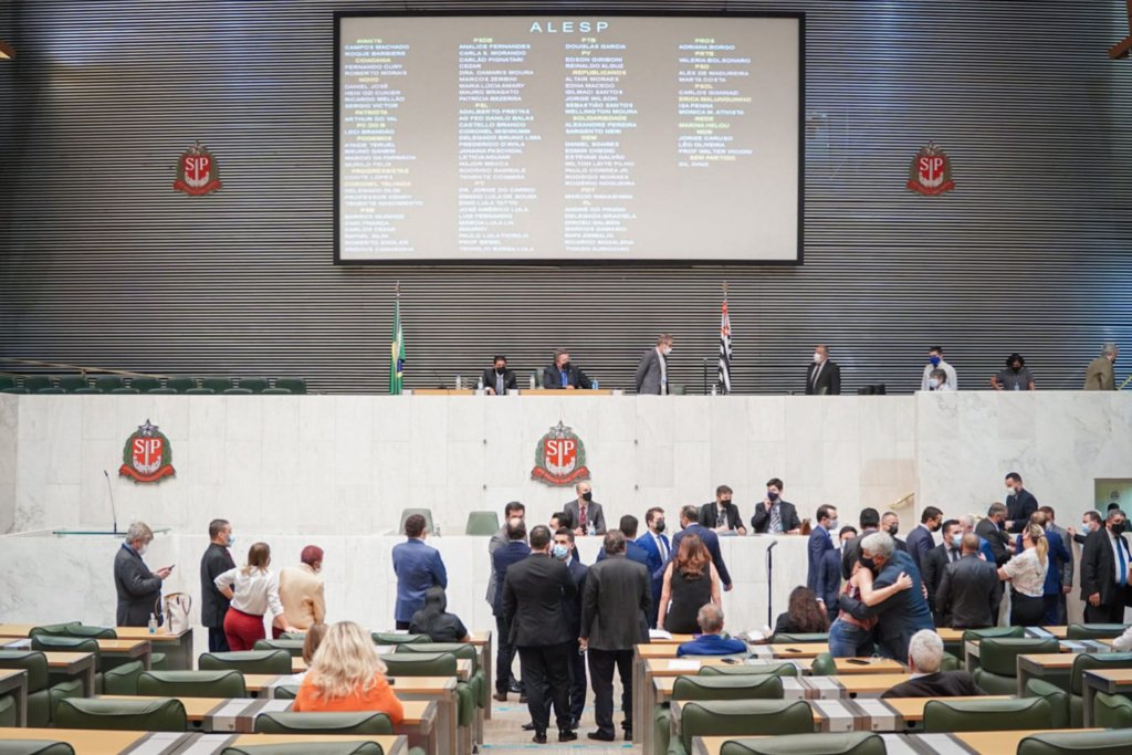 Aposentado Cassação Atividade Delegada Polícia Civil