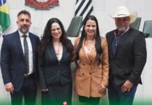 “Orgulho de reconhecer campeões”, diz autora de homenagem a Janaina Paschoal e Adriano Moraes Homenagem a Janaina Paschoal e Adriano Moraes