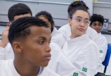 Educação de SP propõe estágio remunerado para alunos do Ensino Médio