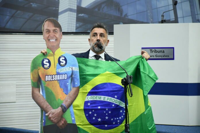 Vereador Bolsonarista Senna no Plenário