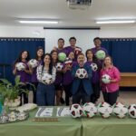 Deputada Leticia Aguiar e vereador Senna entregam material esportivo na E.E.E.M.I. Prof. Nelson do Nascimento Monteiro