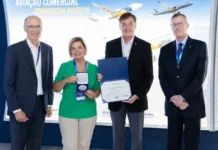 Ozires Silva é homenageado na Itália com a medalha Giuseppe Gabrielli